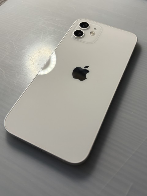Apple iPhone 12 64GB Bela barva - foto