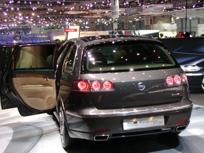 Ženeva 2005-Lancia-Pravnica - foto povečava
