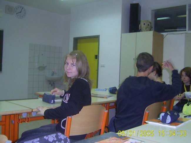 V šoli pr glasbi...