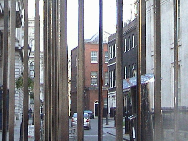 London, 21-24.2.2004 - foto povečava