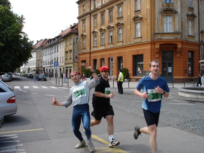 Ljubljana - tek trojk 2005 - foto povečava