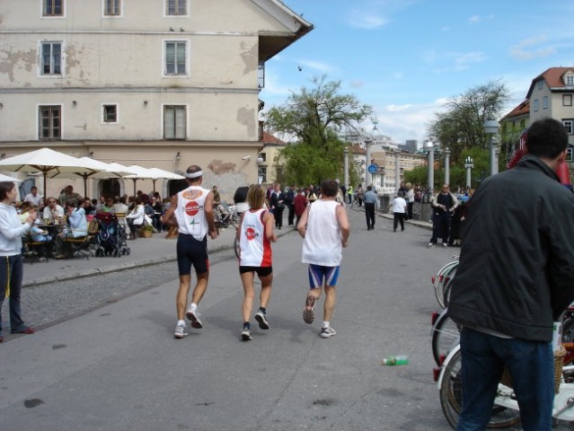 Ljubljana - tek trojk 2005 - foto