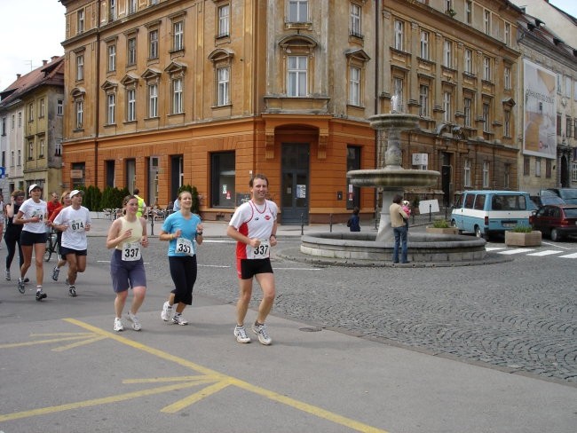 Ljubljana - tek trojk 2005 - foto povečava