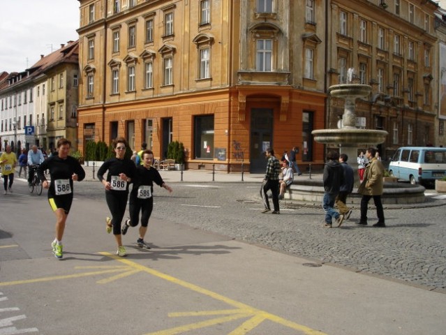Od leve proti desni, Slavica Poznič, Ana Jerman in Olga Grm
