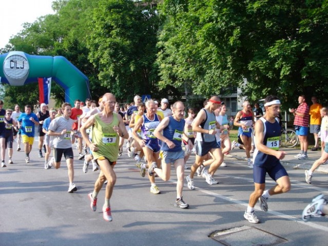 5. Tek po ulicah Radovljice 2005 - foto