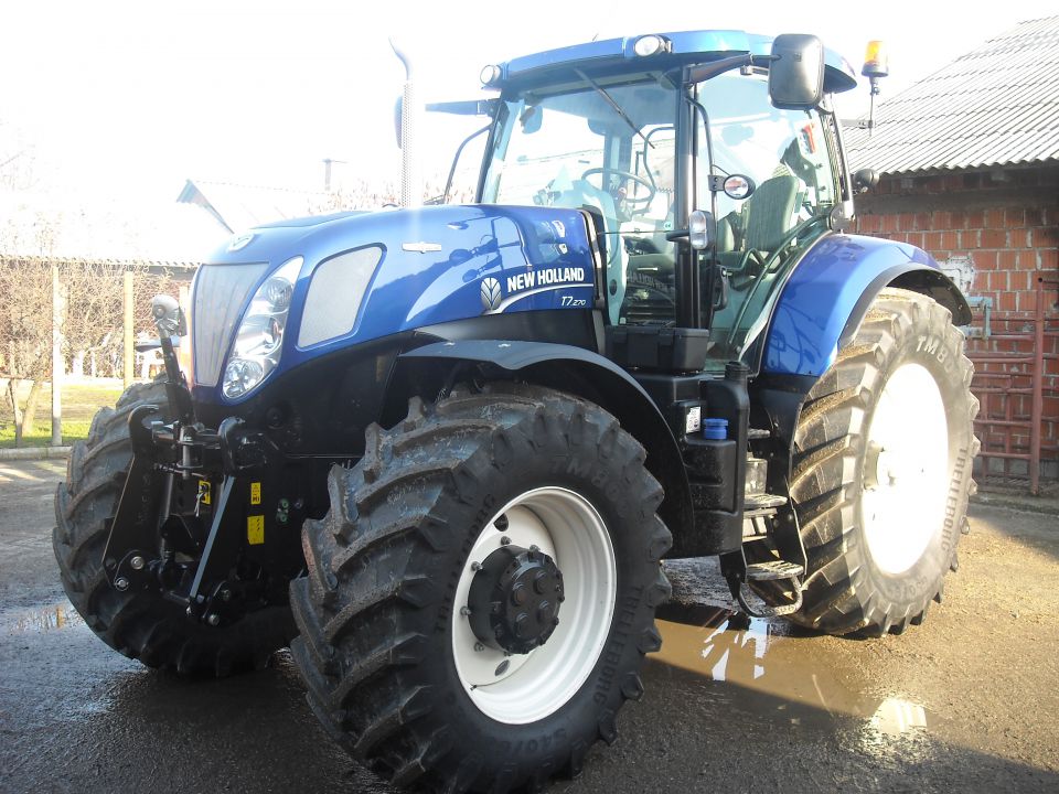 new holland t7 270