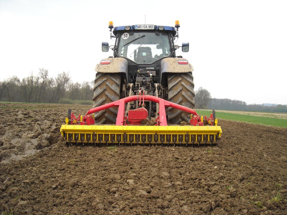 New holland t7 270 in new holland 8560 - foto povečava