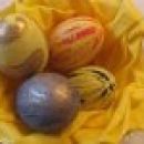 Plastična jajca, barvana z granitogres barvo;Kate, 2004
