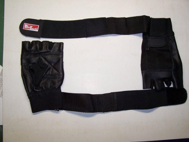 FITNES ROKAVICE Z TRAKOM, BIO TECH - XL - 10 €