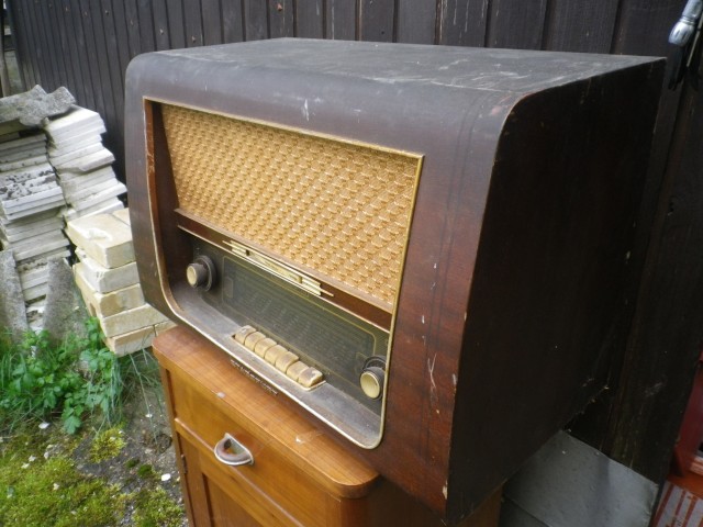 Lesen radio Starssfurt - foto