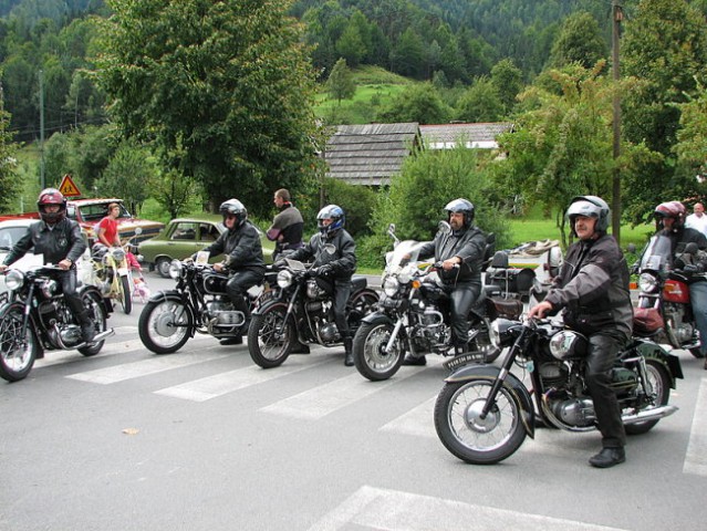 Srečanje oldtajmerjev v Črni 2008 - foto