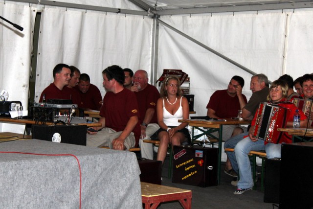 Harmonikaši na vasi 2009 - foto
