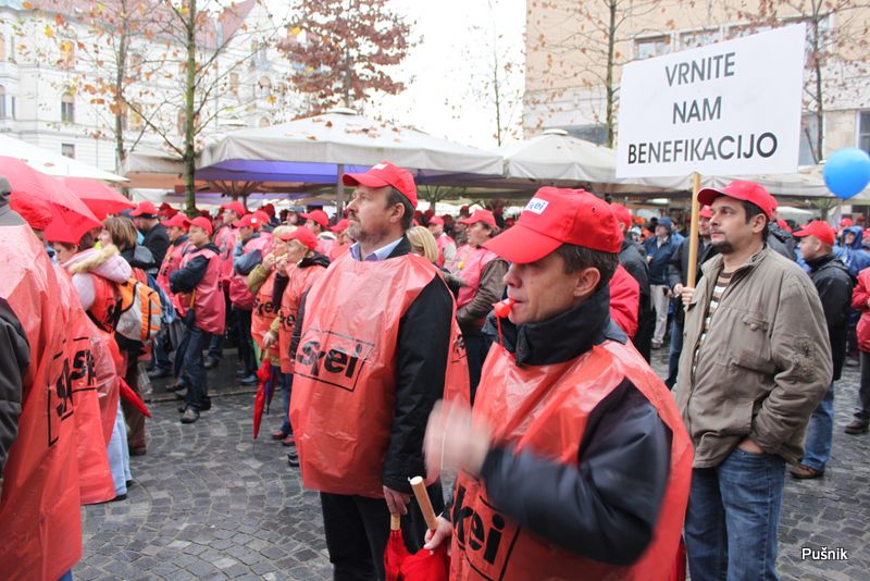 Protestni shod delavcev  - foto povečava