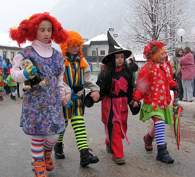 Pustni karneval v Črni 2005 - foto povečava