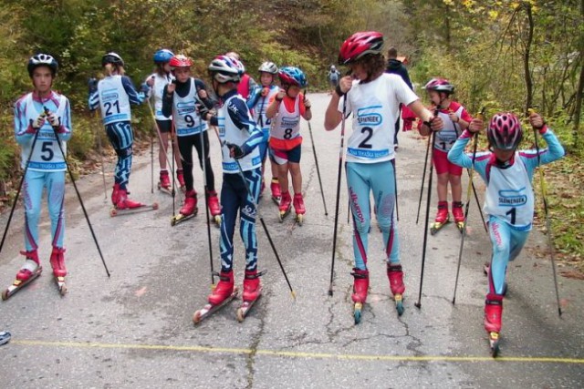 Tekmovanje za poletni pokal v rolkanju - foto