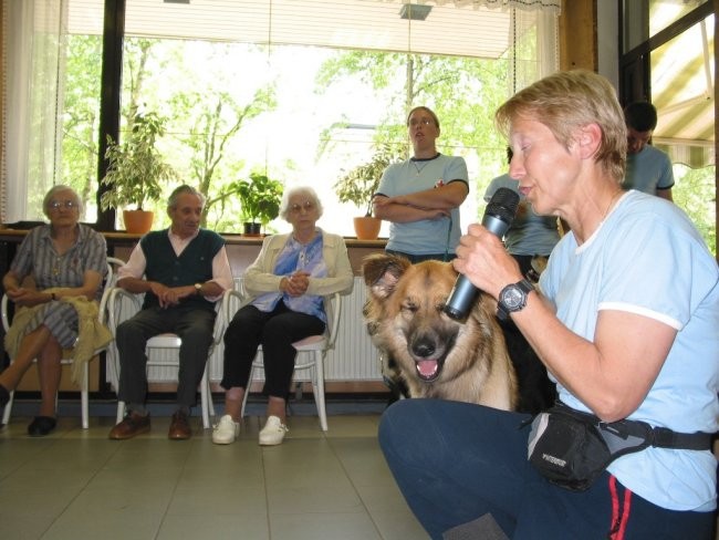 Dom starej. občanov Poljane - maj '05 - foto povečava