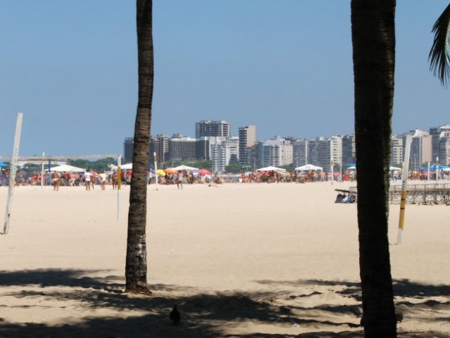 Rio-Copacabana(na desni, del odra za nastop Rolingstonsov)