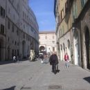 Perugia. Prestolnica dežele Umbrije in pomembno univerzitetno središče. 