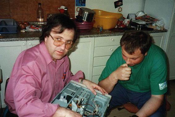 Z Boštjanom sva se lotila računalnika 2002