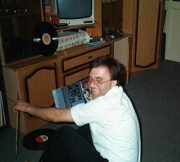 DJ 1990