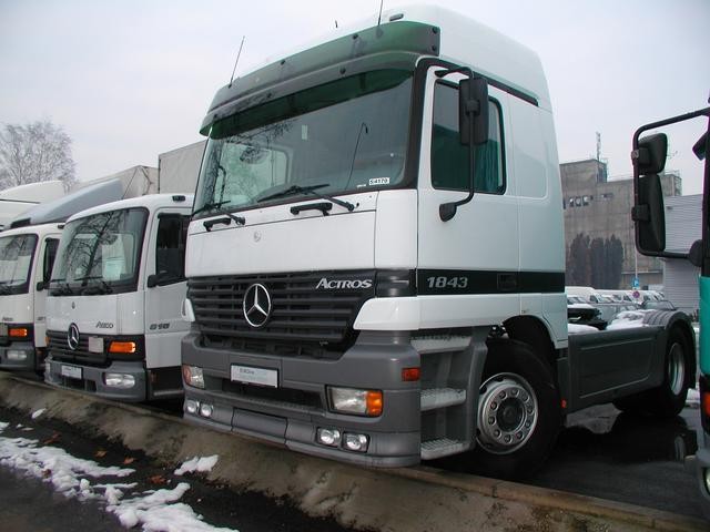 Mercedes-benz - foto povečava