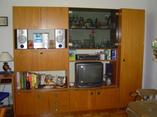 Omara za dnevno sobo - foto