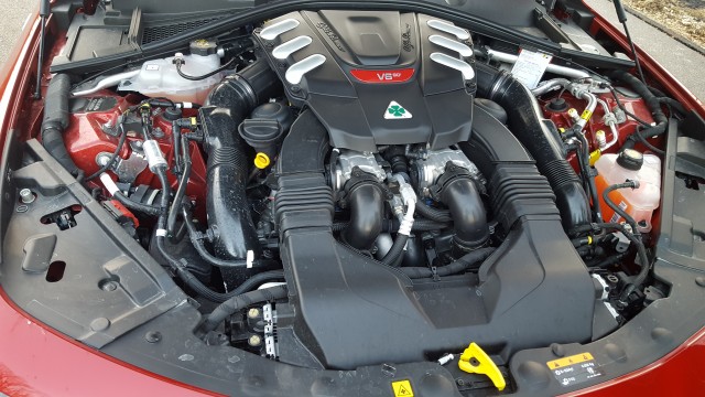 Alfa Romeo GIULIA QV 2,9 V6 (test) - foto