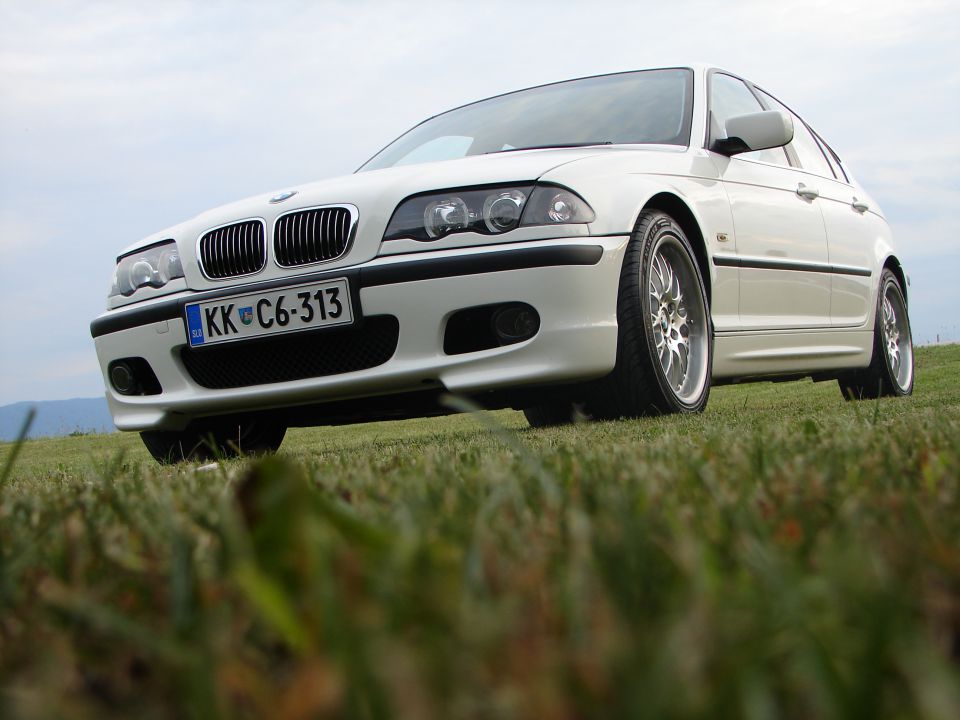BMW 320I - foto povečava