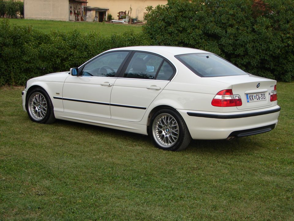 BMW 320I - foto povečava