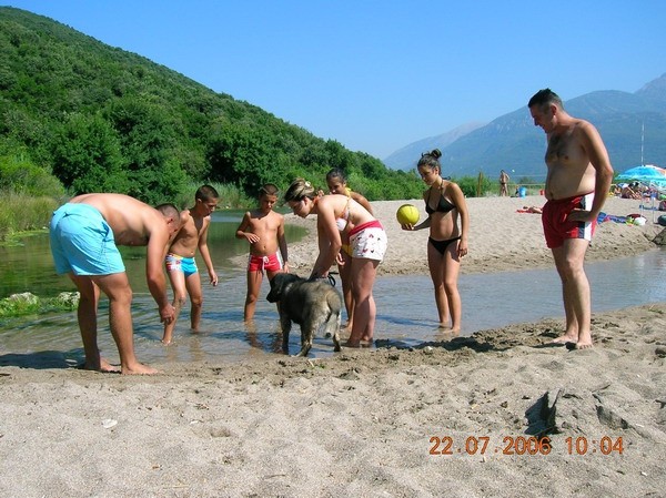 Mura glavna atrakcija na plazi