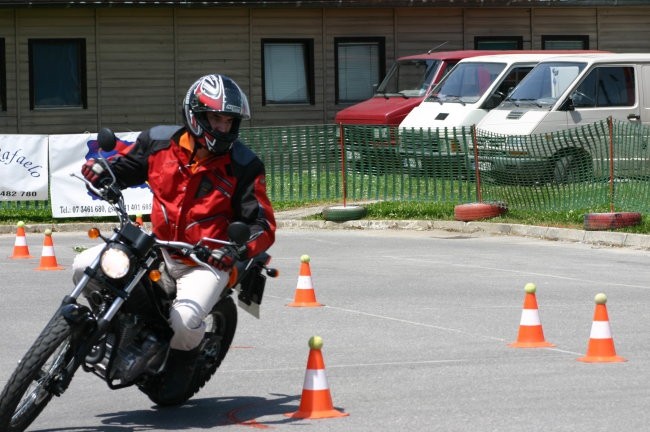 Spretnostna vožnja za DP Trebnje 2006  - foto povečava