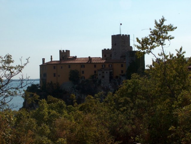 Duino castle- view from the Rilke path...:)