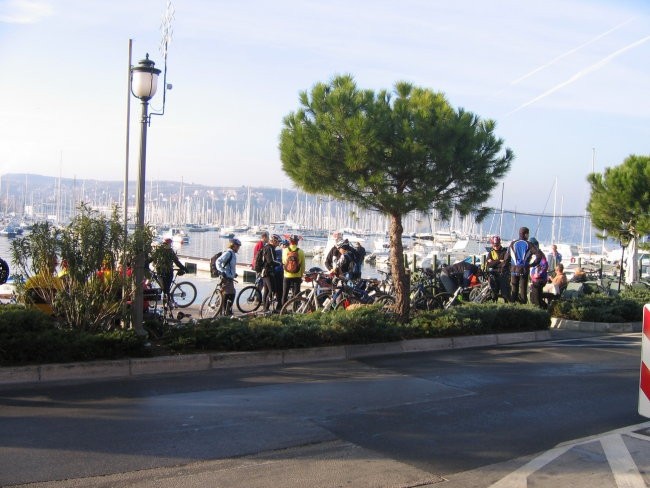 Kolesarjenje Izola Predbožična 2007 - foto povečava