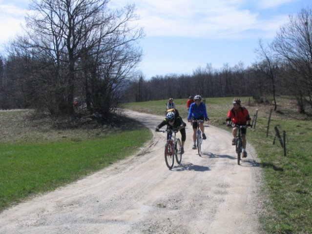 Kolesarjenje Polževo 050405 - foto