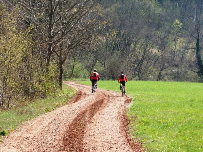 Kolesarjenje Raša (drugič) 03042007 - foto povečava