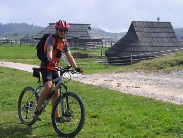 Kolesarjenje Velika planina 160907 - foto