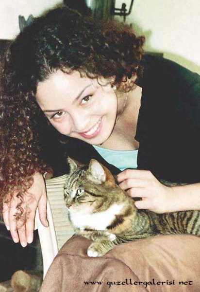 Azra Akın -  Miss World 2002 - foto povečava