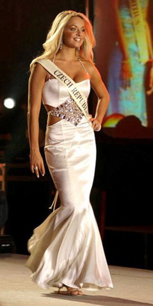 Tatana Kuchařová- Miss World 2006 - foto povečava