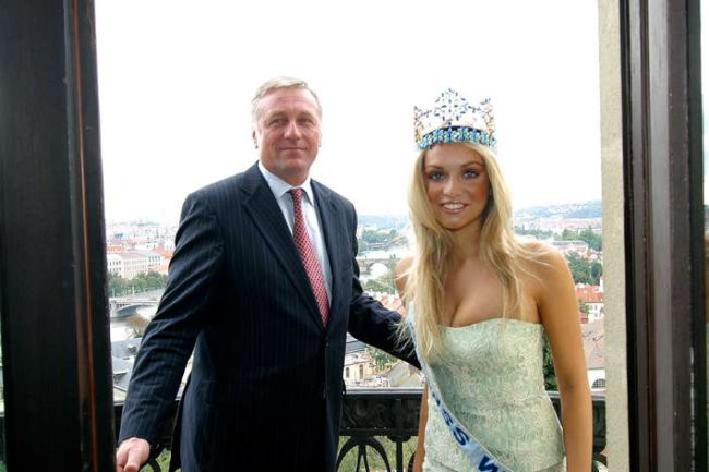 Tatana Kuchařová- Miss World 2006 - foto povečava