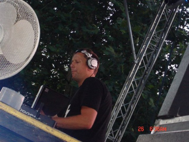  Žur z razlogom: DJ UMEK@TIVOLI, 26/8/06  - foto