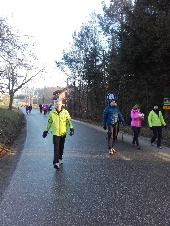 Predsilvest.. pohod članov kd grosuplje 2016 - foto povečava