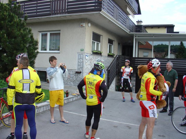 Iskrice pomoči 2007 v Ljubljani - foto