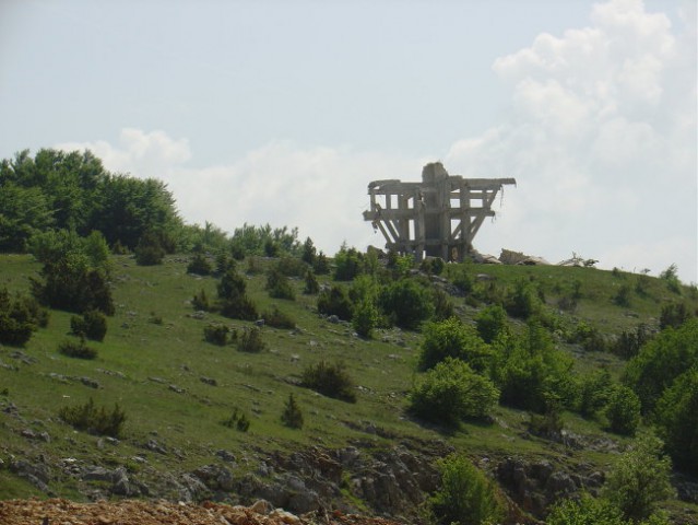 Razrušen spomenik bitke na Neretvi