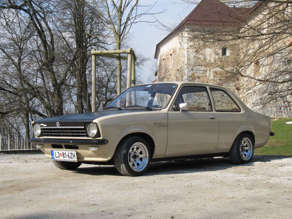 Kadett C 1974 - foto povečava