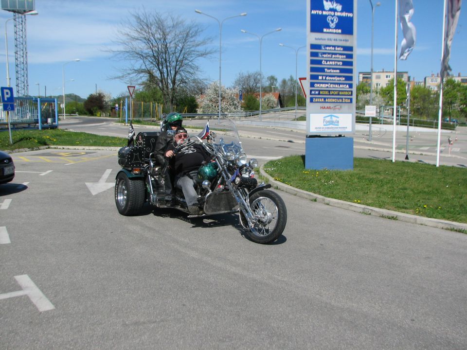 Žegnanje SL.Bistrica 9.04.2011 - foto povečava