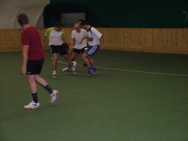 20061107_Indoors football (SRC Jezica) - foto