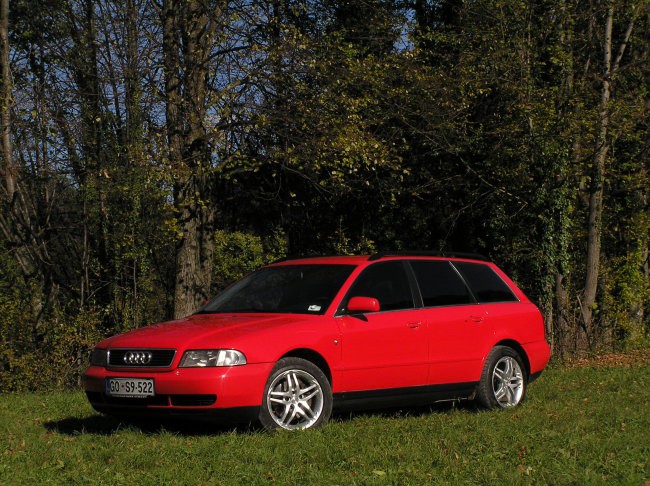 Audi a4 2.5TDI V6 - foto povečava