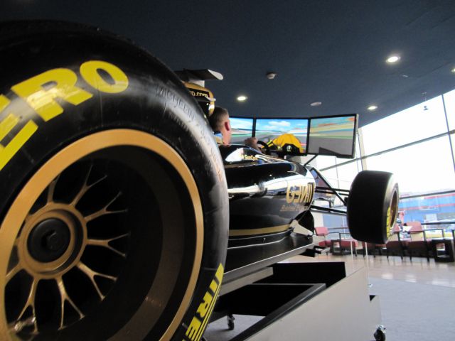 F1 Simulator - foto