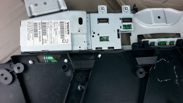 AUX in for Volvo XC90 up to 2006 - foto