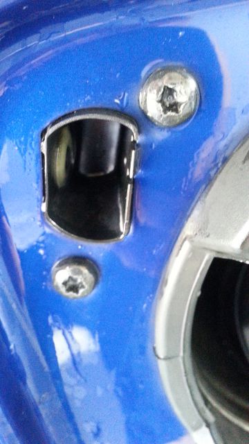 XC90 closing petrol door repair - foto